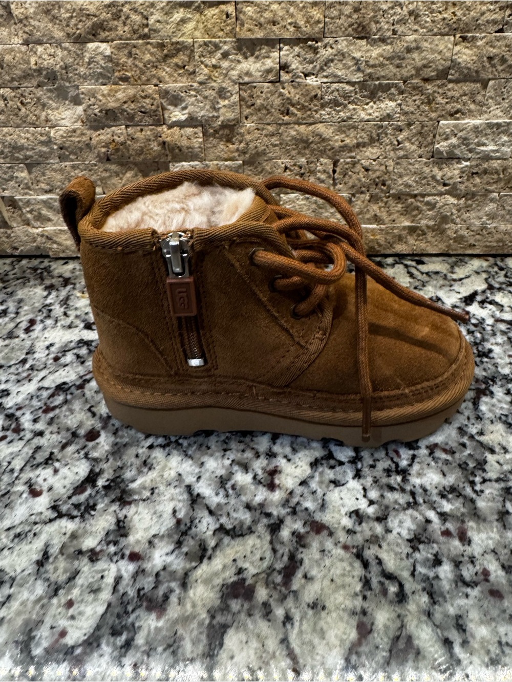 UGG Kids Chestnut Suede Lace-Up Boot with Shearling Trim LEFT FOOT ONLY 8